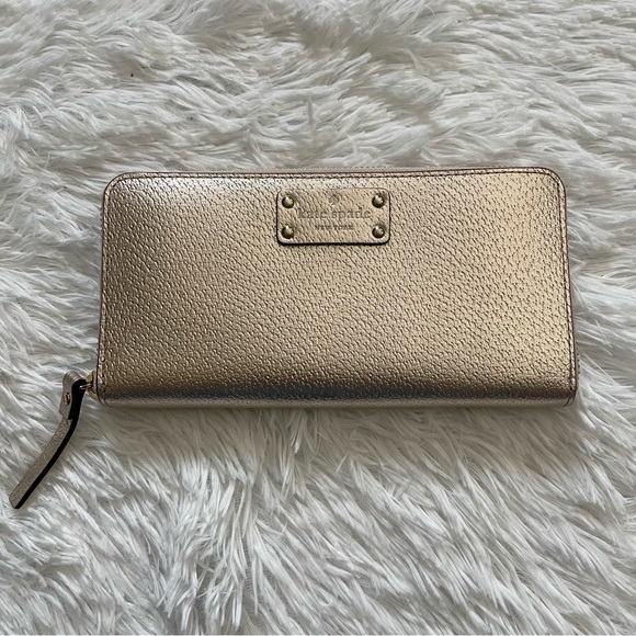 kate spade Handbags - EUC Kate Spade Wellesley Large Metallic Wallet!